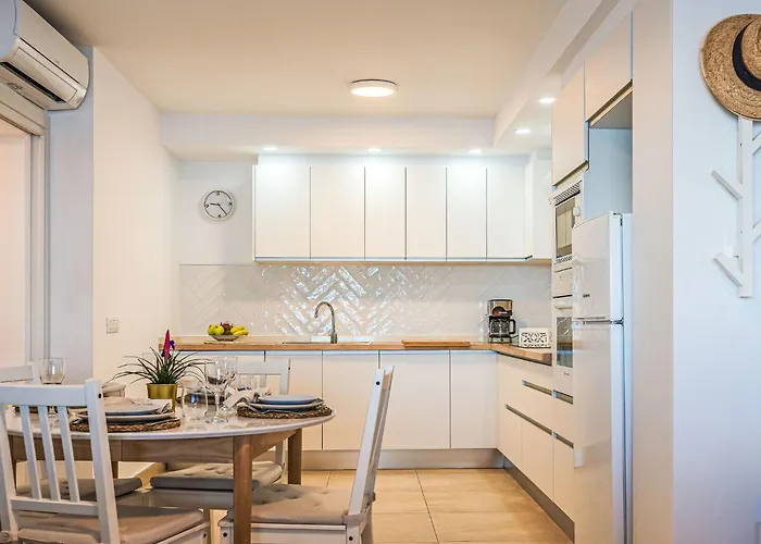 Daura By Interhome Arinaga