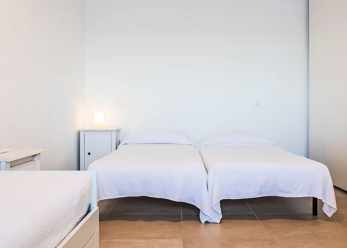 Daura By Interhome * Arinaga